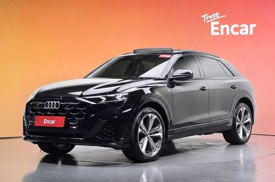 Audi Q8 55 TFSI Quattro Premium — пробег 3 130 км — фото 1 из 5