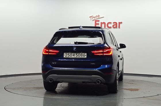 BMW X1 xDrive 18d Joy — пробег 115 882 км — фото 4 из 5
