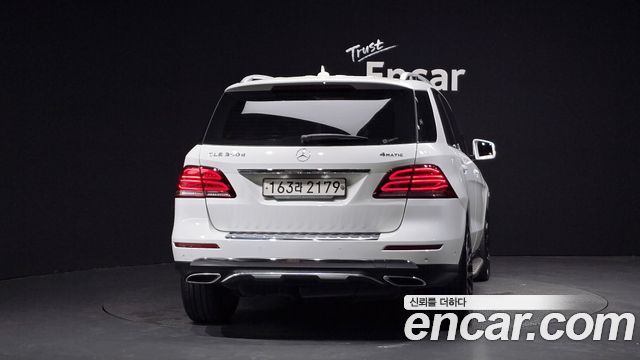 Mercedes-Benz GLE-Class GLE350 d 4MATIC — пробег 136 088 км — фото 4 из 5