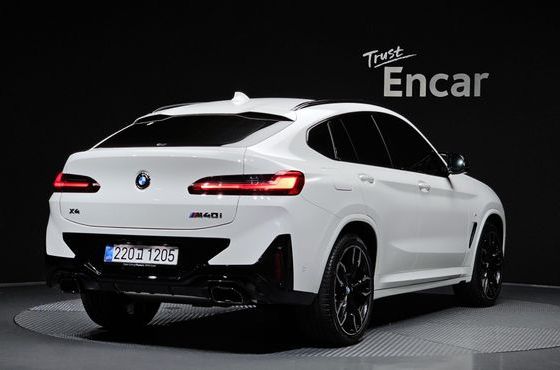 BMW X4 xDrive M40i — пробег 5 640 км — фото 2 из 5