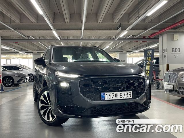 Audi Q3 TFSI Quattro S Line Black Edition — пробег 47 км — фото 1 из 5