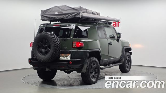Toyota FJ Cruiser 4WD V6 — пробег 162 755 км — фото 2 из 5