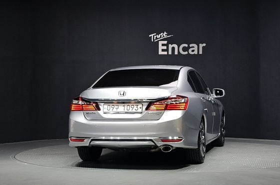 Honda Accord 2.4 9th — пробег 69 543 км — фото 4 из 5