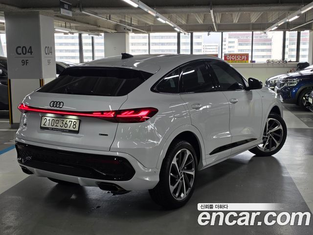 Audi Q5 40 TFSI Quattro Sportback S Line — пробег 1 617 км — фото 2 из 5
