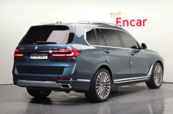 BMW X7 xDrive 40i Design Pure Excellence 7-Seater — пробег 73 487 км — фото 2 из 5