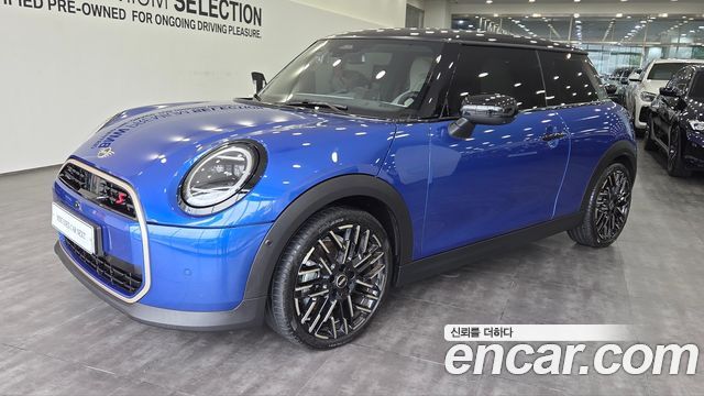 Mini Cooper Favoured — пробег 6 975 км — фото 1 из 5