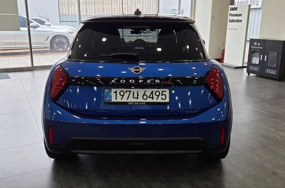 Mini Cooper Favoured — пробег 6 975 км — фото 4 из 5