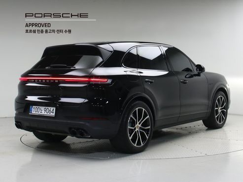 Porsche Cayenne 3.0 S E-Hybrid — пробег 7 980 км — фото 2 из 5