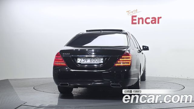 Mercedes-Benz S-Class S500L BlueEFFICIENCY — пробег 285 387 км — фото 4 из 5
