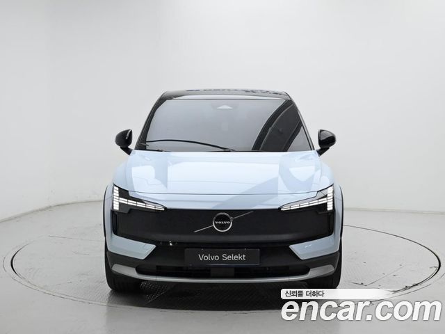 Volvo EX30 Performance Ultra — пробег 8 105 км — фото 3 из 5