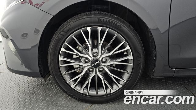 Kia K3 из Кореи Encar