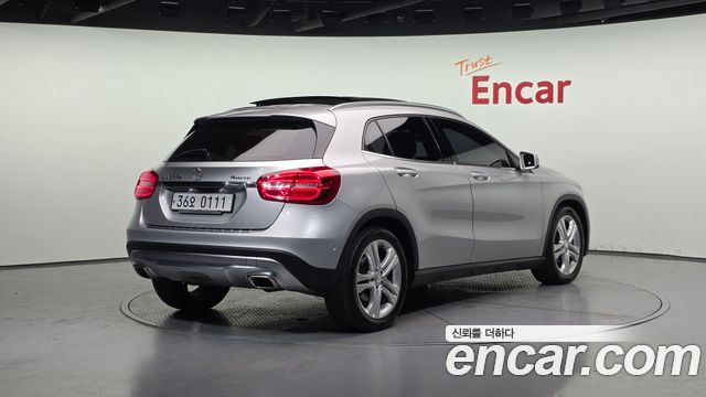 Mercedes-Benz GLA-Class GLA200 d 4MATIC — пробег 204 532 км — фото 2 из 5