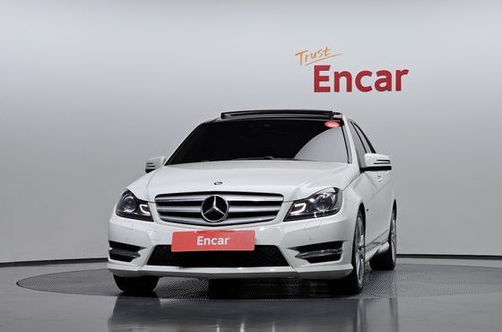 Mercedes-Benz C-Class C200 CGI AVANTGARDE — пробег 61 022 км — фото 3 из 5