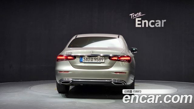 Mercedes-Benz E-Class из Кореи Encar