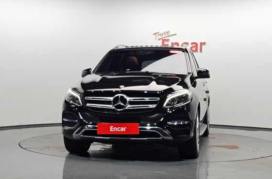 Mercedes-Benz GLE-Class GLE350 d 4MATIC — пробег 105 009 км — фото 3 из 5