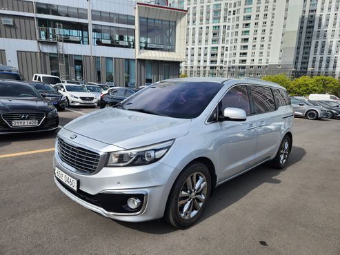 Kia Carnival 9-seater Prestige — пробег 308 944 км — фото 1 из 5