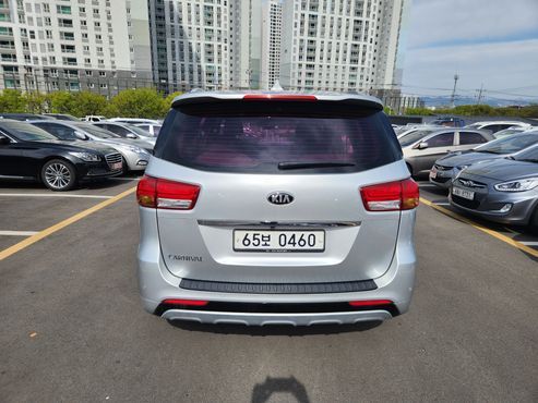 Kia Carnival 9-seater Prestige — пробег 308 944 км — фото 4 из 5
