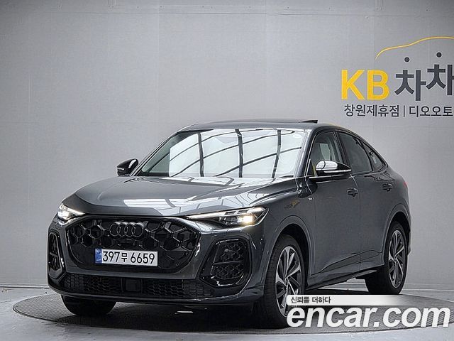 Audi Q5 45 TFSI Quattro Sportback S Line — пробег 39 км — фото 1 из 5