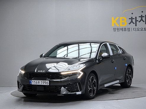 Kia K5 2.0 Signature — пробег 10 км — фото 1 из 5