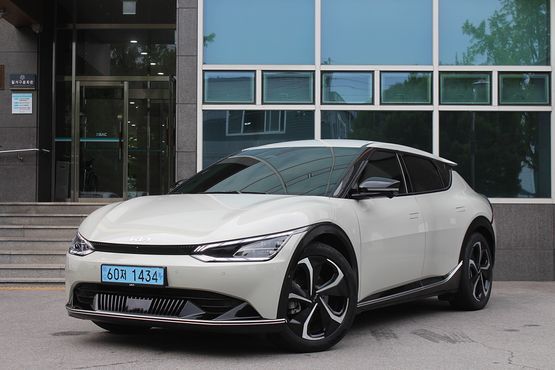 Kia EV6 Long Range Earth — пробег 10 900 км — фото 1 из 5