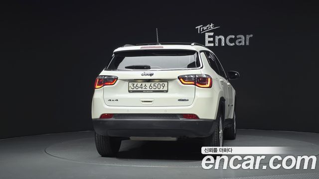 Jeep Compass из Кореи Encar