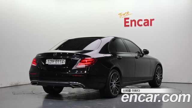 Mercedes-Benz E-Class E300 4MATIC Avnatgarde — пробег 152 677 км — фото 2 из 5
