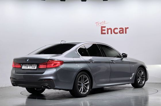 BMW 5-Series 520d xDrive M Sport Package Plus — пробег 138 198 км — фото 2 из 5