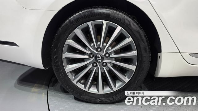 Kia K7 из Кореи Encar