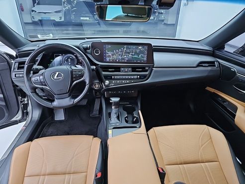 Lexus ES Executive — пробег 38 468 км — фото 5 из 5