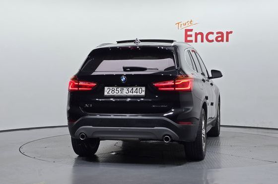 BMW X1 xDrive 18d Premium — пробег 84 618 км — фото 4 из 5