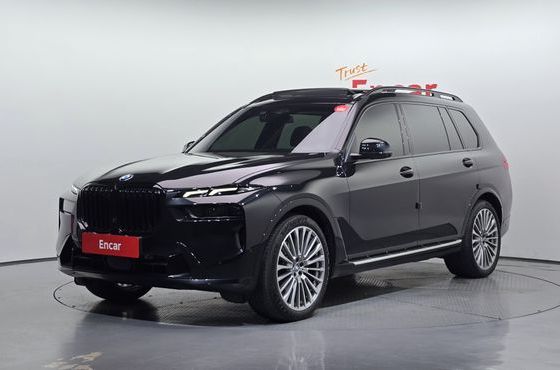 BMW X7 xDrive 40d Design Pure Excellence 6-Seater — пробег 27 642 км — фото 1 из 5