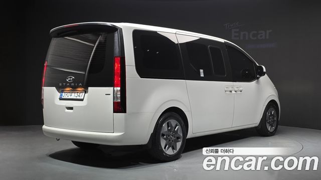Hyundai Staria из Кореи Encar