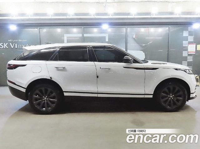 Land Rover Range Rover Velar 3.0 D300 R-Dynamic SE — пробег 123 415 км — фото 3 из 5