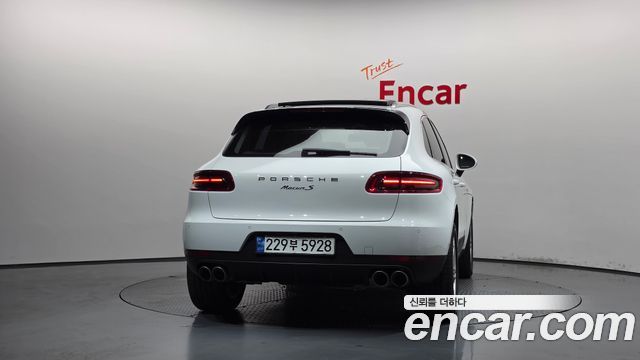 Porsche Macan 3.0 S Diesel 95B — пробег 147 638 км — фото 4 из 5