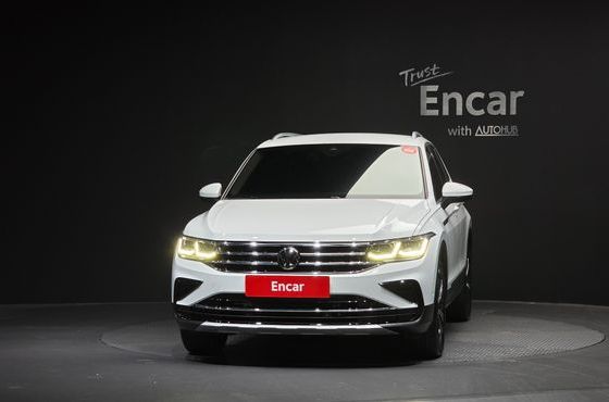 Volkswagen Tiguan 2.0 TDI Premium — пробег 53 437 км — фото 3 из 5