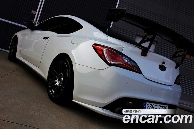 Hyundai Genesis из Кореи Encar