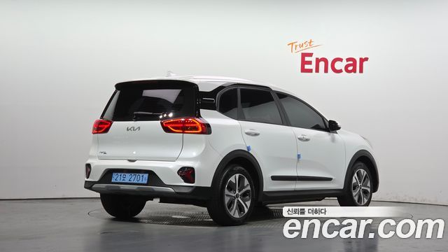 Kia Niro Earth — пробег 124 563 км — фото 2 из 5