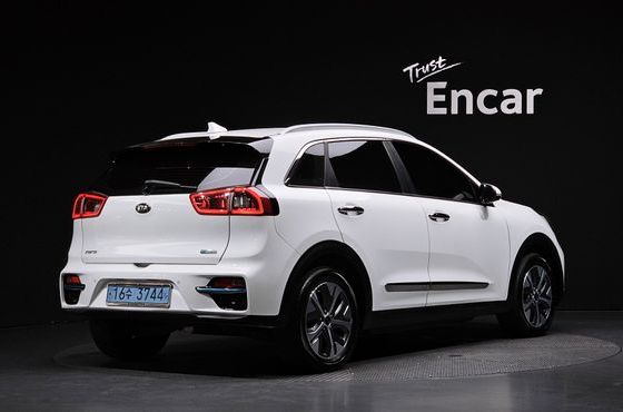 Kia Niro Noblesse — пробег 158 957 км — фото 2 из 5