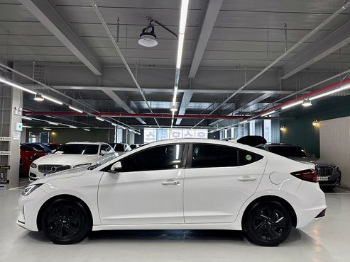Hyundai AVANTE 1.6 Smart — пробег 109 680 км — фото 4 из 5