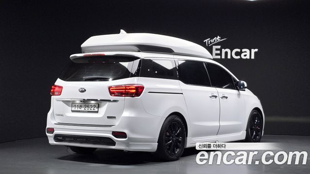 Kia Carnival из Кореи Encar