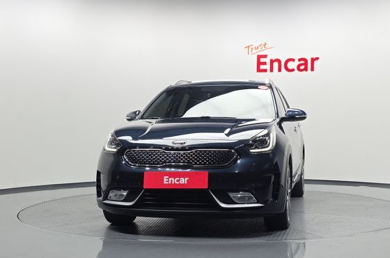 Kia Niro Noblesse — пробег 144 456 км — фото 3 из 5