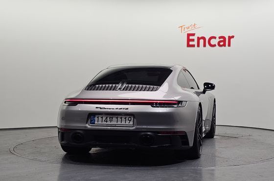 Porsche 911 Carrera 4 GTS — пробег 23 150 км — фото 4 из 5