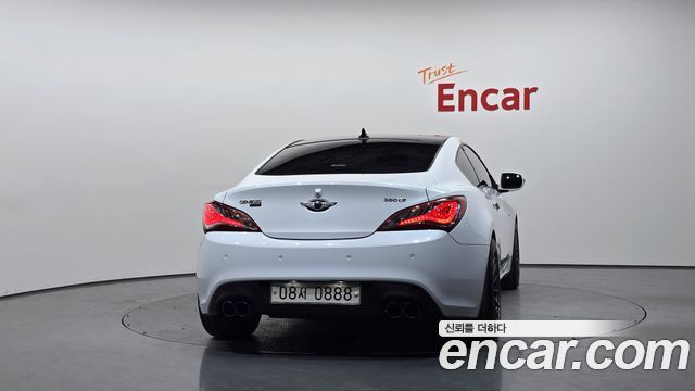Hyundai Genesis из Кореи Encar