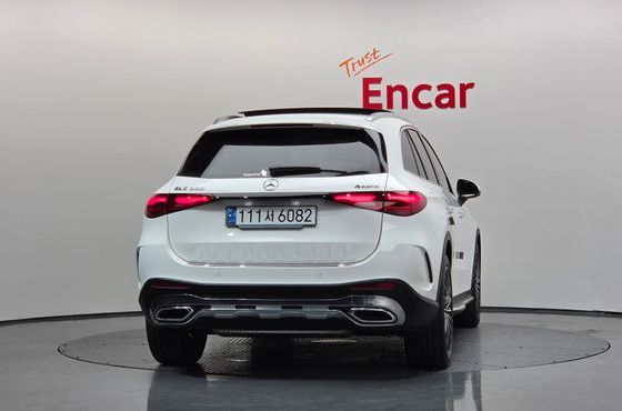 Mercedes-Benz GLC-Class GLC300 4MATIC AMG Line — пробег 5 704 км — фото 4 из 5