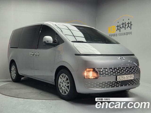 Hyundai Staria Cargo 5-Seater Modern — пробег 147 449 км — фото 2 из 5