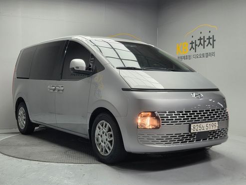 Hyundai Staria Cargo 5-Seater Modern — пробег 147 449 км — фото 2 из 5