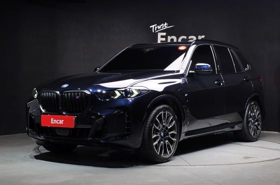 BMW X5 xDrive 50e M Sport — пробег 12 051 км — фото 1 из 5