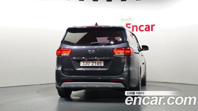 Kia Carnival из Кореи Encar