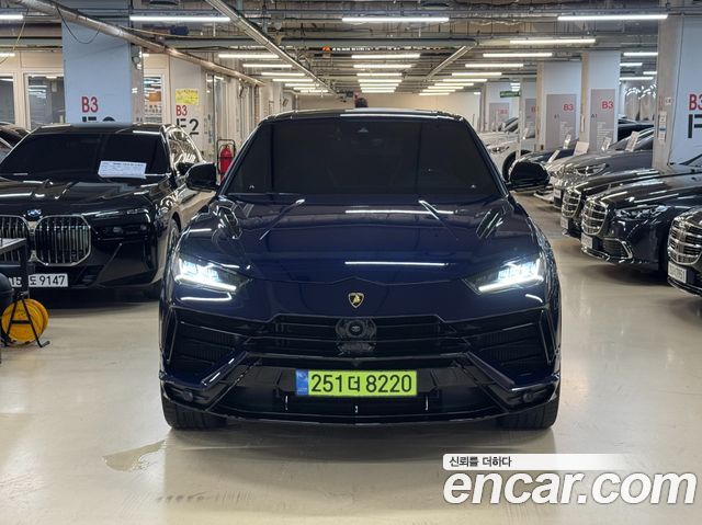 Lamborghini Urus из Кореи Encar