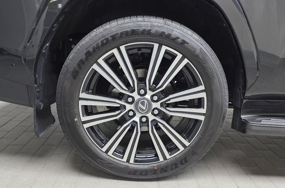 Lexus LX 700h Luxury — пробег 1 767 км — фото 5 из 5